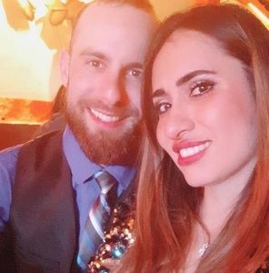 Meet your Posher, Iris